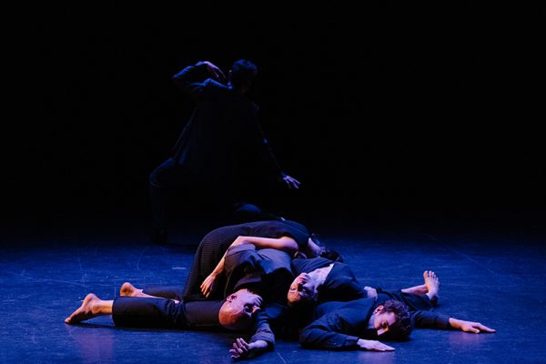 CHI SOPRAVVIVE... pg Gaia Rocca